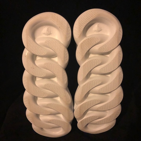 Versace Chain Reaction Sneakers US Men’s Size 12 - Picture 3 of 8